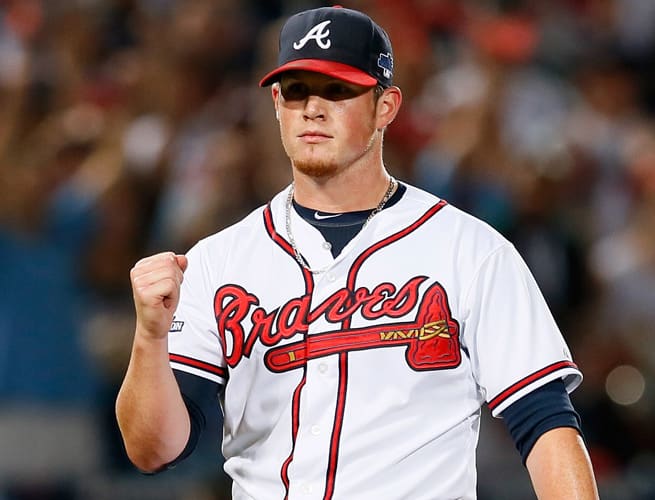 Craig Kimbrel's new deal with the Braves keeps him in Atlanta through 2017 with a 2018 option.